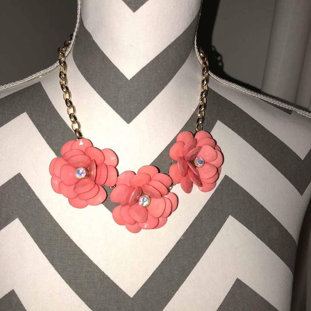 Statement necklace - Picture 2 of 3